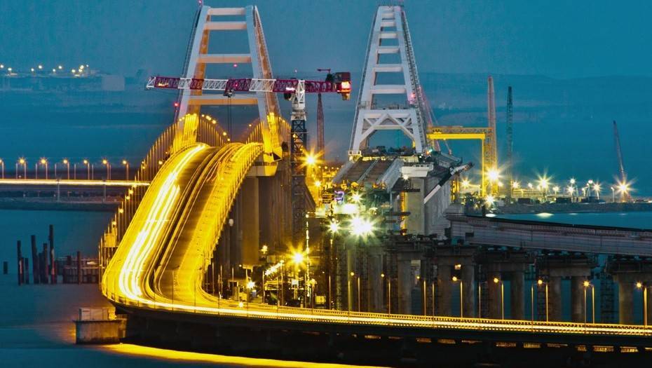 По Крымскому мосту за 1,5 года проехали 8 млн автомобилей