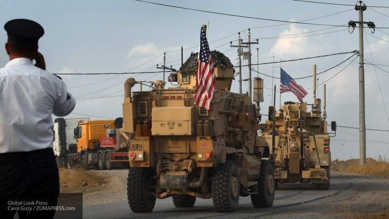 США продолжат "распиливать" нефть Сирии вместе с курдскими боевиками, считает военный эксперт