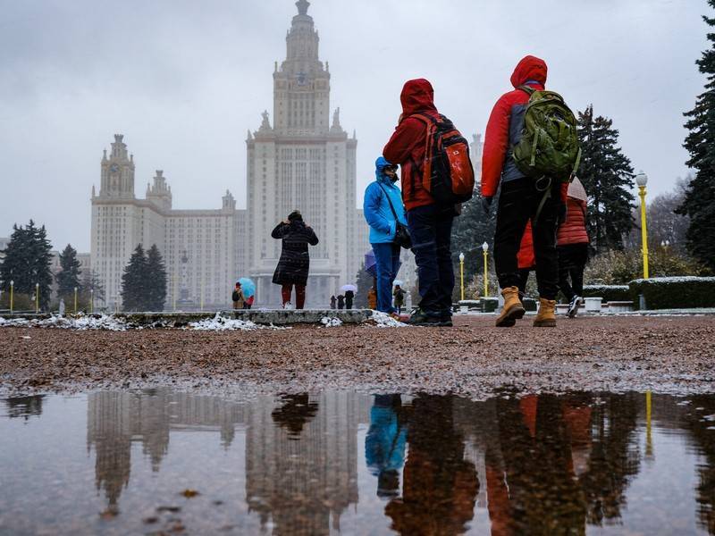 МЧС предупреждает москвичей о сильном ветре