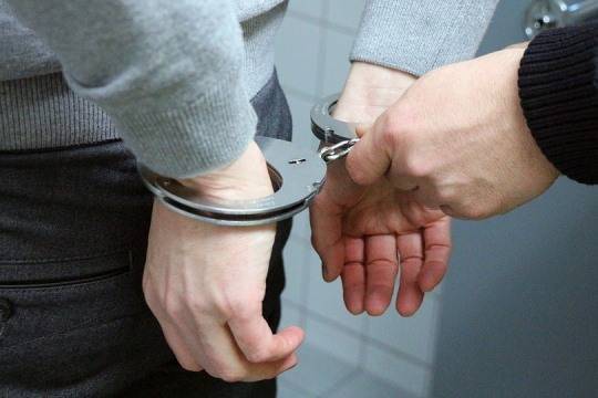 Полиция Флориды задержала школьника за поиски киллера в Instagram