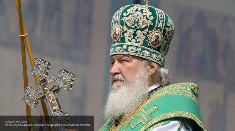 Патриарх Кирилл впервые не помянул за литургией архиепископа Афинского Иеронима