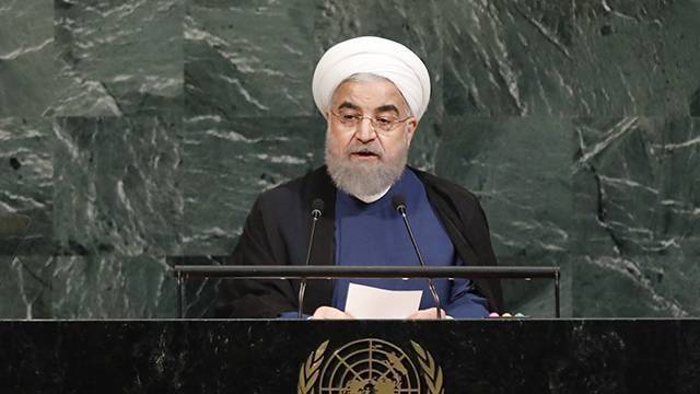 Аятолла Ирана выступил против переговоров с США