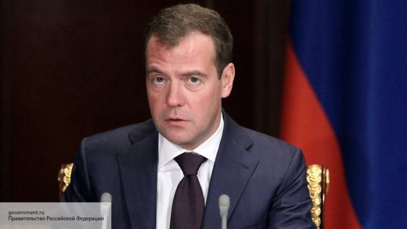 Медведев обсудит с премьером Таиланда развитие делового партнерства двух стран