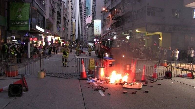 Более 200 протестующих задержаны в субботу в Гонконге