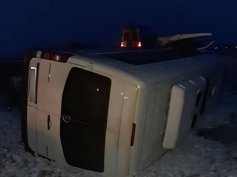 В результате ДТП в Сибири пострадали 8 человек