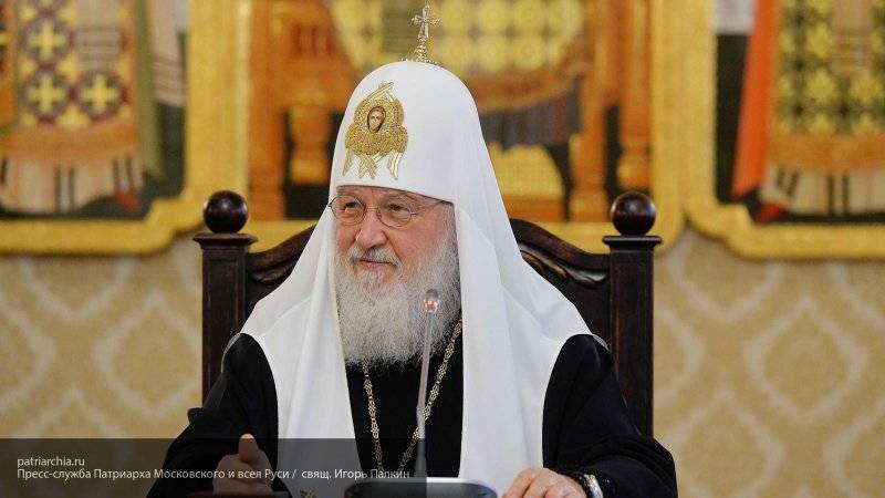 Патриарх Кирилл передал архиепископу Иоанну грамоту о единстве с РПЦ