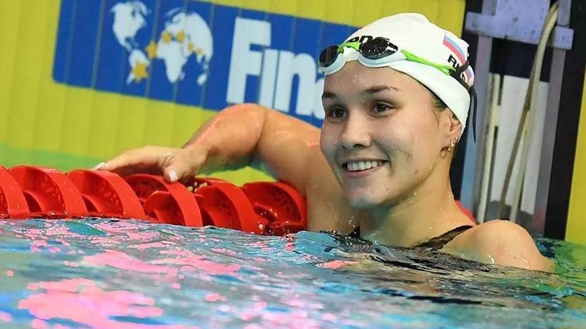 Темникова завоевала серебро на дистанции 100 м брассом на этапе КМ по плаванию в Казани