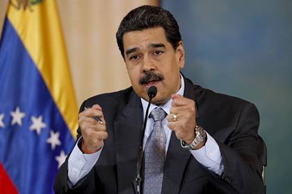 Мадуро заявил о готовящейся провокации США и мобилизовал армию