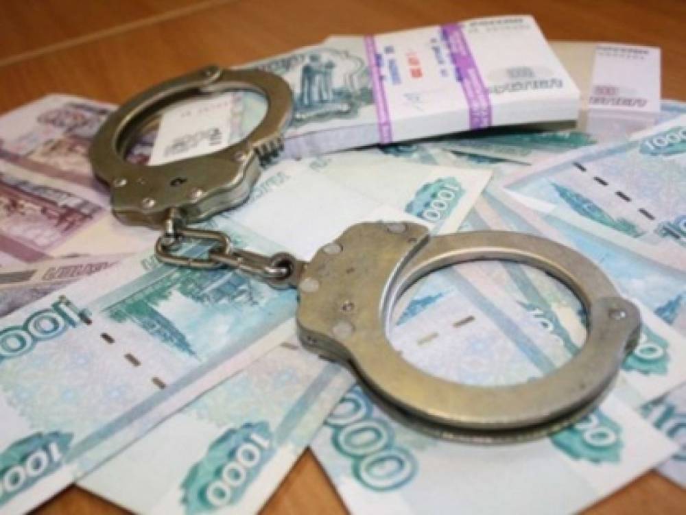 В Невском районе лжеполицейский обманул пенсионерку на 400 тыс. рублей