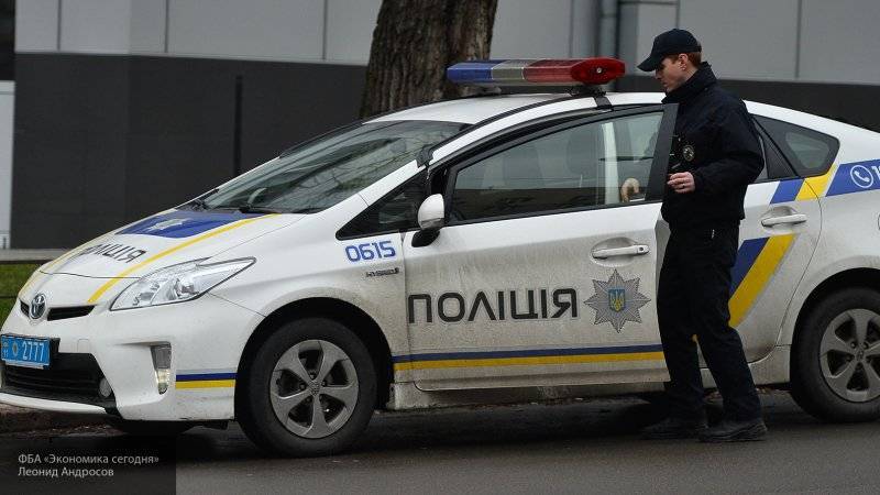 Двое неизвестных взорвали отделение "Ощадбанка" в Киеве