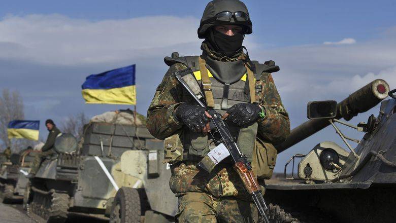 По стандартам НАТО: на Украине официально вступил в силу закон о воинских званиях