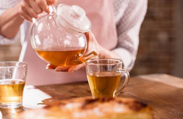 Мясников объявил чай спасением от рака