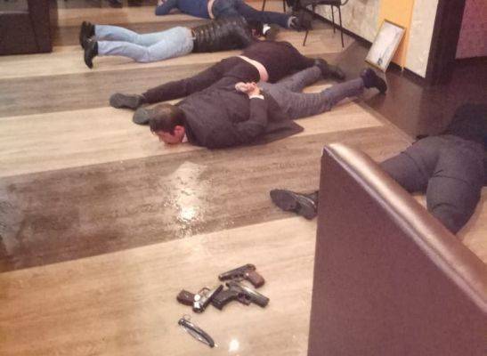 В Петербурге задержали «автоматчика», стрелявшего из окна кафе