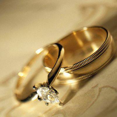 Жительница Портленда получила назад свое обручальное кольцо, потерянное 30 лет назад