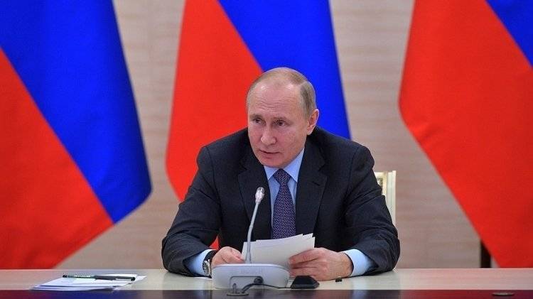 Путин раскритиковал объем финансирования первичного звена здравоохранения