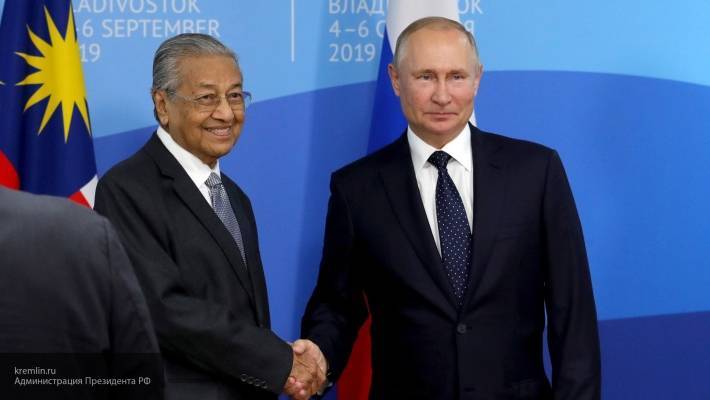 Малайзия намерена закупать у России самолеты