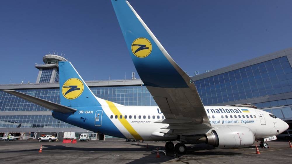 В Киеве предрекли украинским авиаперевозчикам «печальный сценарий» без полетов в РФ
