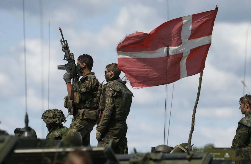 Военнослужащие НАТО в Прибалтике жалуются, что над ними издеваются «русские»