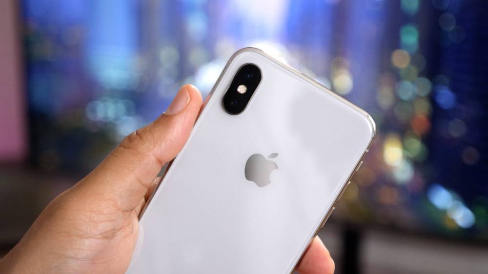 Apple собирается отключить интернет у старых iPhone