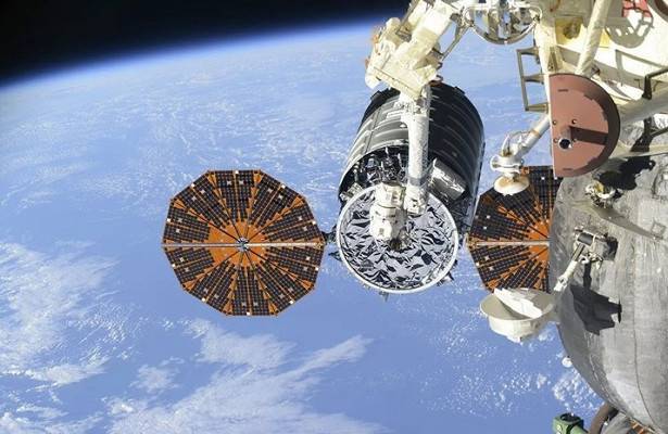 Американский корабль Cygnus с грузом для экипажа МКС стартовал с космодрома в США
