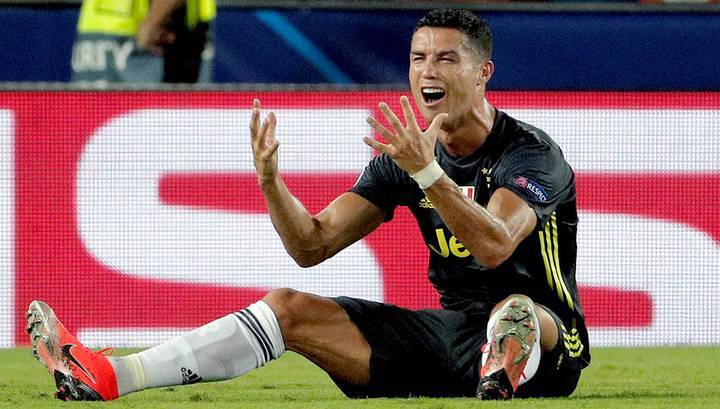Заговор против Криштиану Роналду: мать португальца осудила "футбольную мафию"
