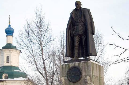 15 лет назад в Иркутске открыли памятник Колчаку