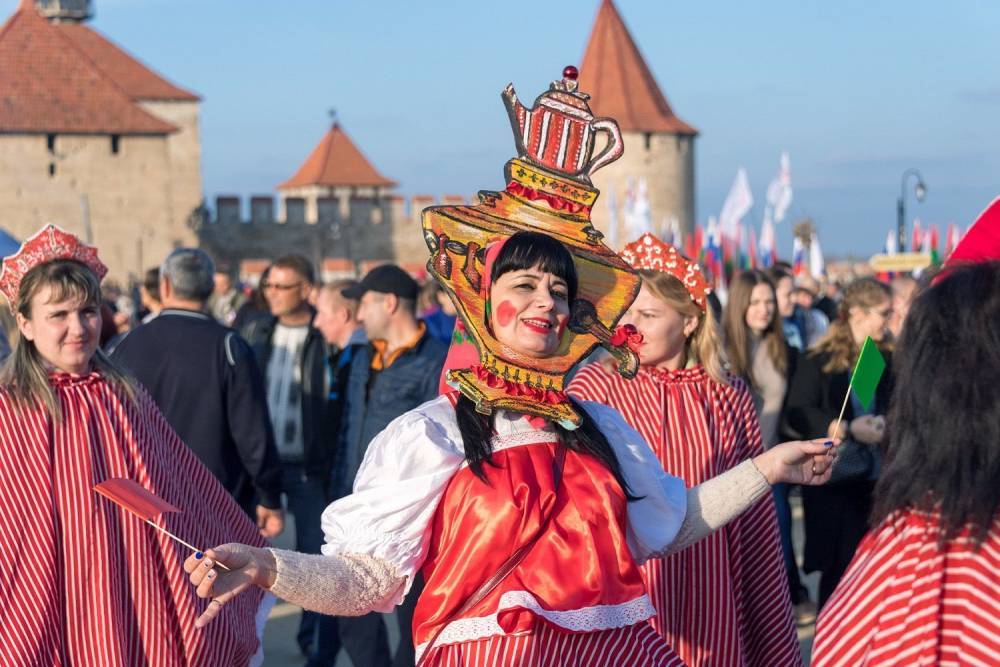 Россияне с каждым годом активнее участвуют в праздновании Дня народного единства