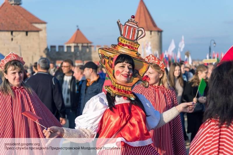 Жители Клинцов Брянской области отметили День народного единства хороводом