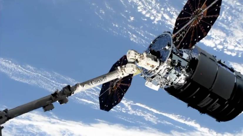 Американский грузовой космический корабль Cygnus прибыл к МКС
