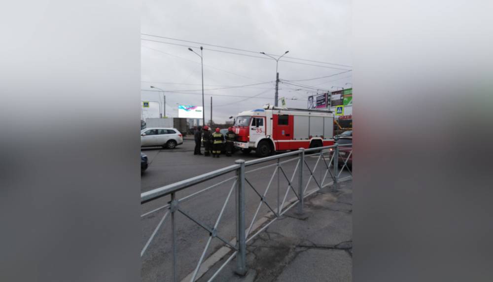 Спасатели попали в ДТП в Красносельском районе