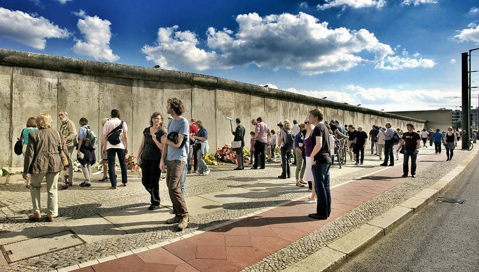 В Германии празднуют 30-летие падения Берлинской стены - Cursorinfo: главные новости Израиля