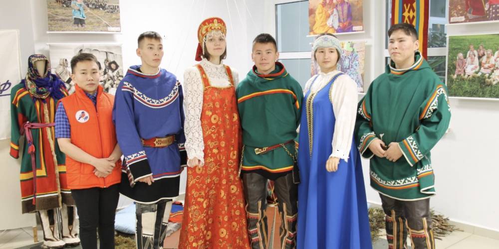 Активисты "Молодежки ОНФ" в День единства рассказали об играх и традициях народов
