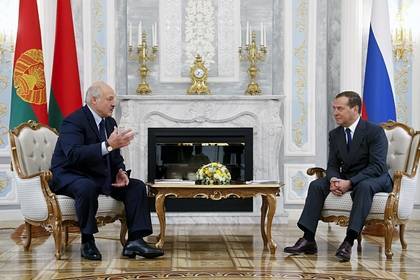 Медведев ответил на слова Лукашенко о чужих войнах
