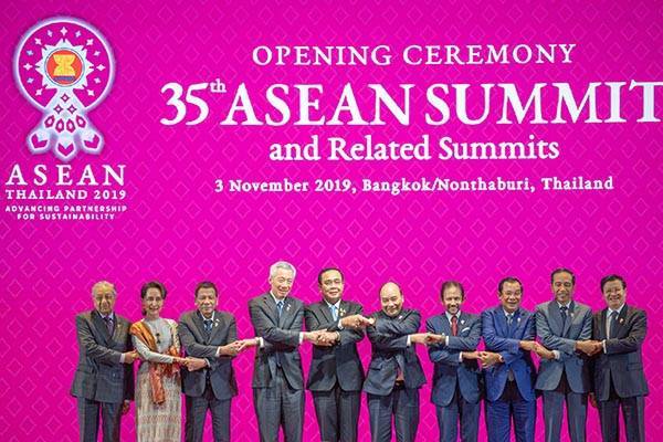 Большинство руководителей стран АСЕАН не приехали на саммит с США