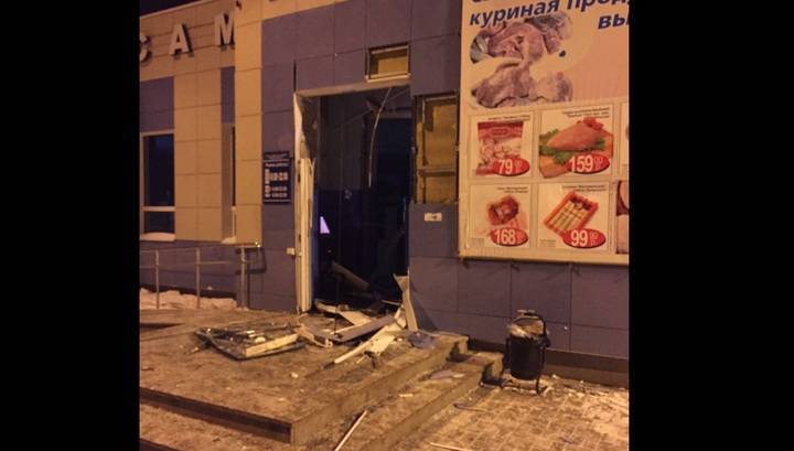 Подрыв банкомата в Свердловской области попал на видео