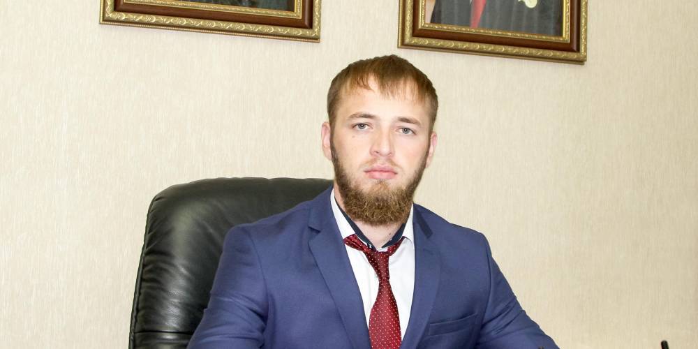 Чеченский министр оправдал пытки "аферистов" электрошокером экс-мэром Грозного