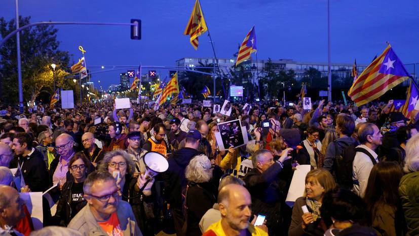 В Барселоне начались акции протеста из-за визита короля Испании