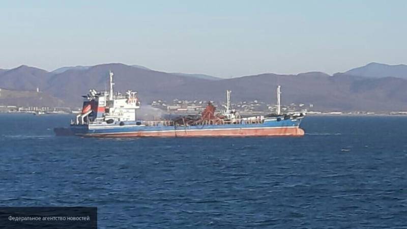 Семьям погибших на танкере "Залив Америка" в Находке моряков выплатят миллион рублей
