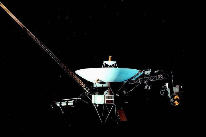 Запущенный в 1977 году "Вояджер-2" вошел в новую область космоса
