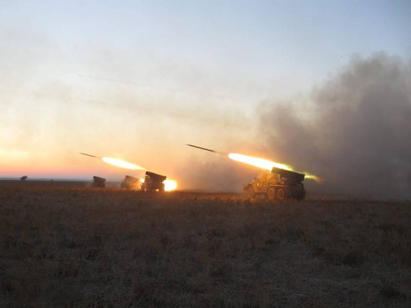 Украинские силовики 23 раза за сутки атаковали ДНР