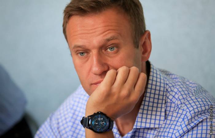 Свыше половины россиян оказались безразличны к Навальному