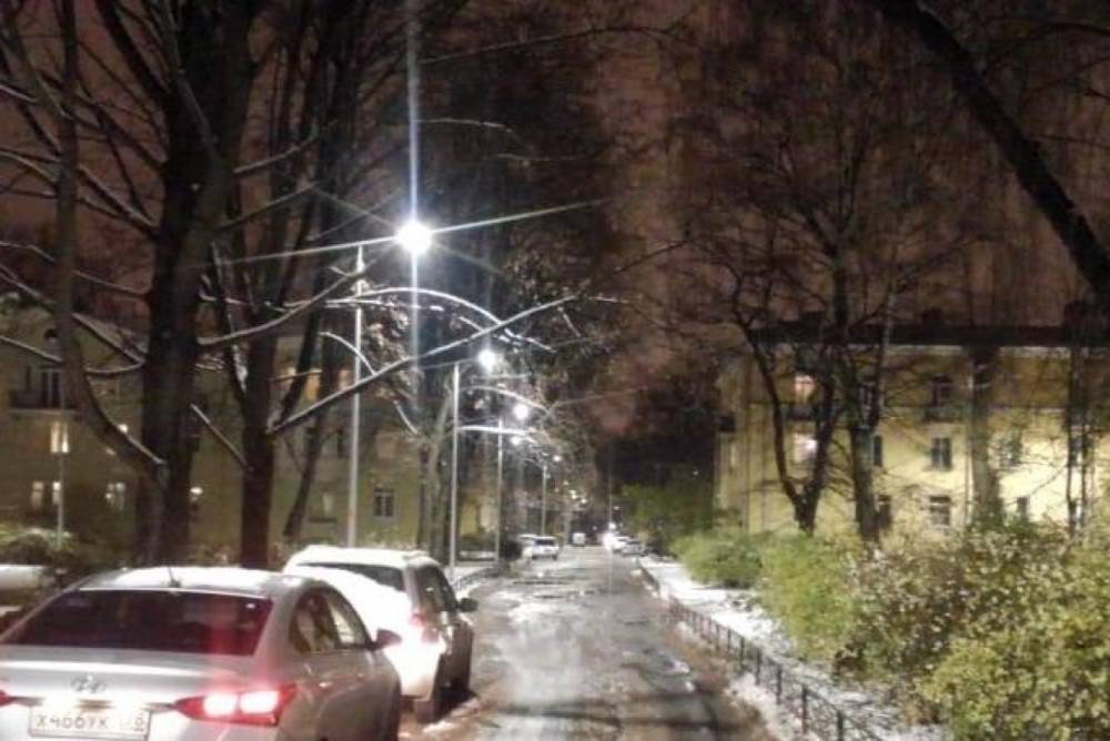 В Приморском районе заработали 139 новых светодиодных светильников