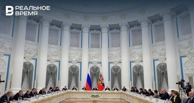 Путин пообещал провести в Казани заседание Совета по русскому языку
