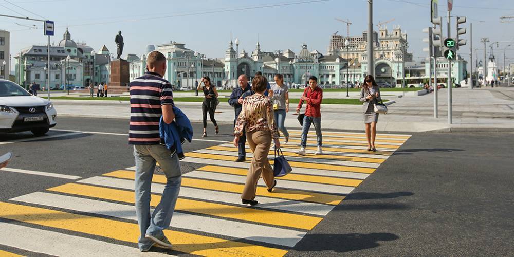 В Москве несколько сотен светофоров перенастроили в пользу пешеходов