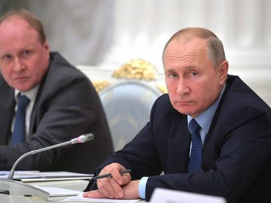 Путин распорядился упорядочить нормы русского языка