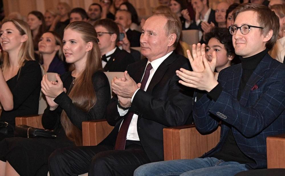 Путин посетил концерт симфонического оркестра Мариинского театра в Москве