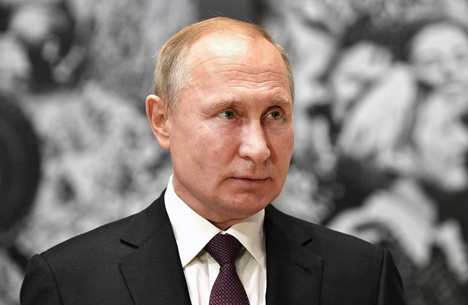 Путин: "пещерные русофобы" объявили войну русскому языку