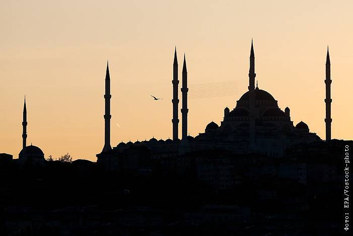 В Турции собрались взимать с туристов сбор в размере до $22 в неделю
