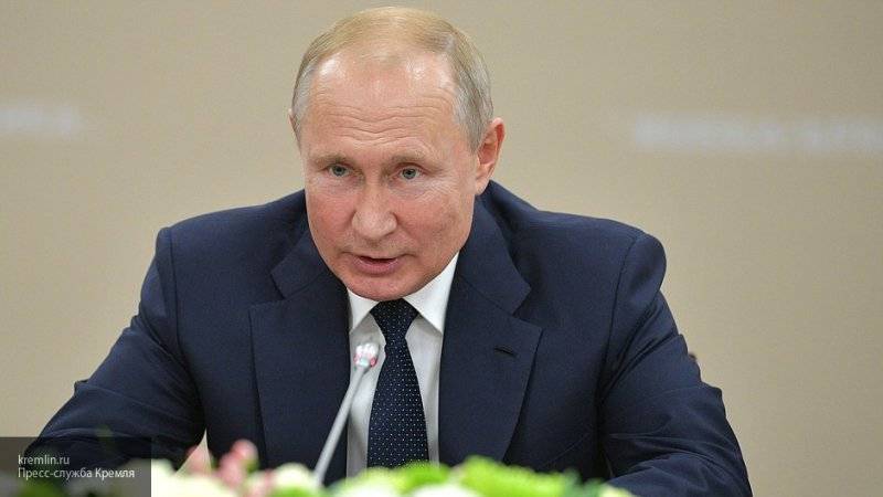 Кремль заявил о неизменности позиции Путина по транзиту газа