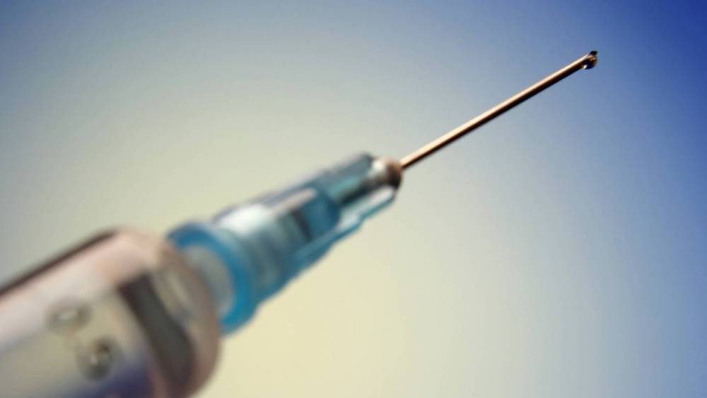 Более 35 % жителей Петербурга поставили прививки от гриппа